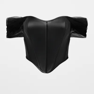 Bustieră neagră din piele artificială cu gât tip corset cu barcă